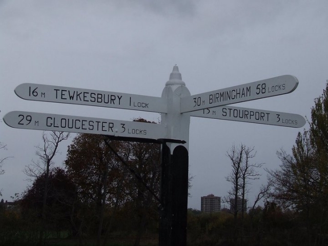  Algunos lugares para visitar en uno de nuestros barcos del canal